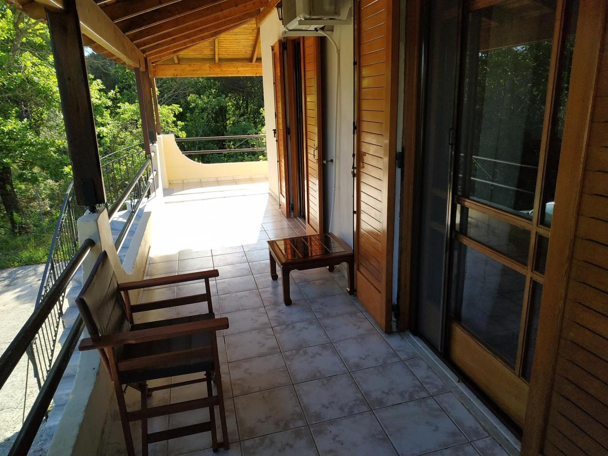 Villa Dimitris Afra Luaran gambar